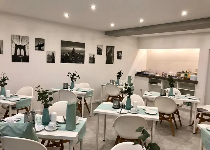 自由科隆酒店 3*